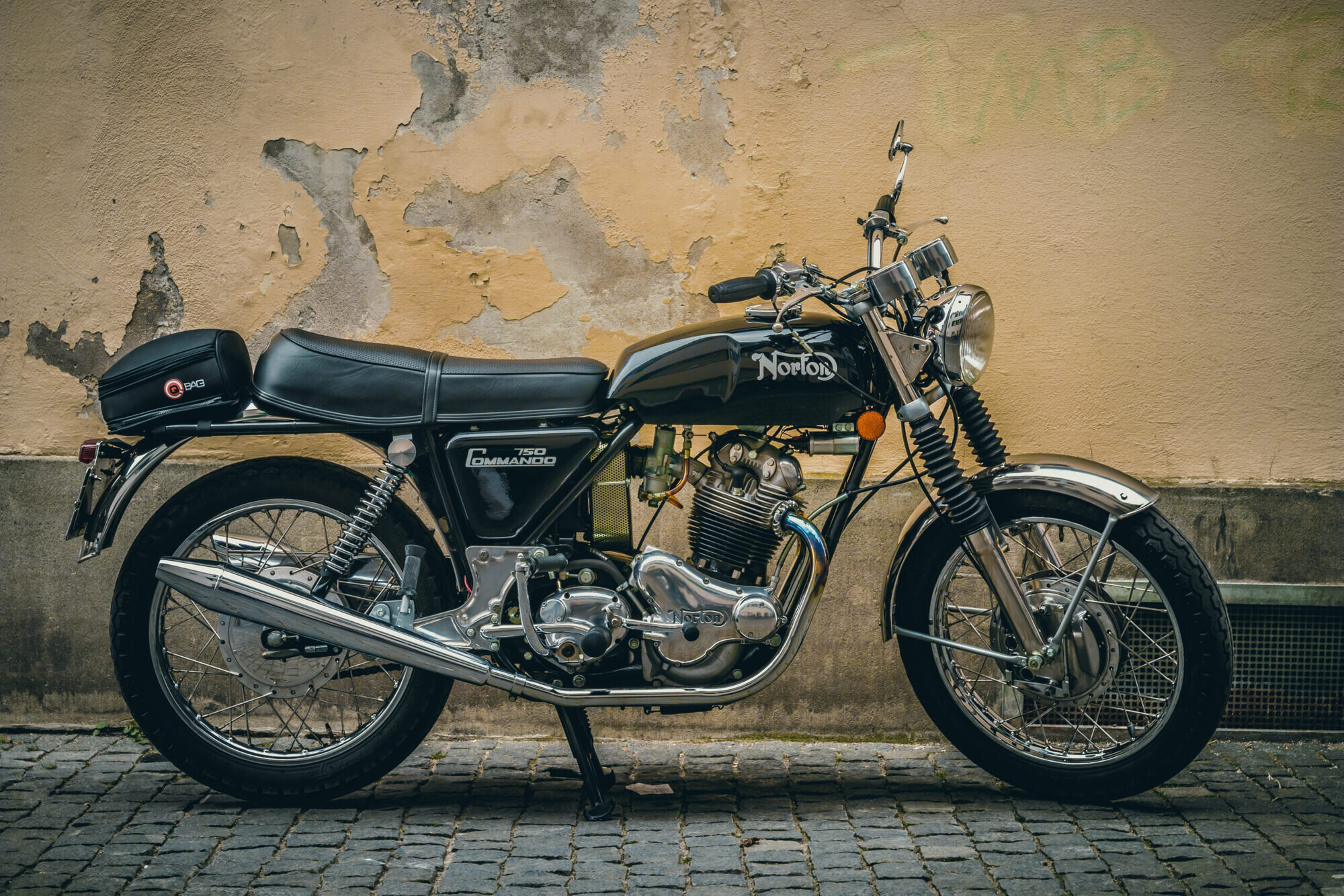 Konstanz,,Germany,-,April,21,,2019:,Norton,Commando,750,Motorcycle