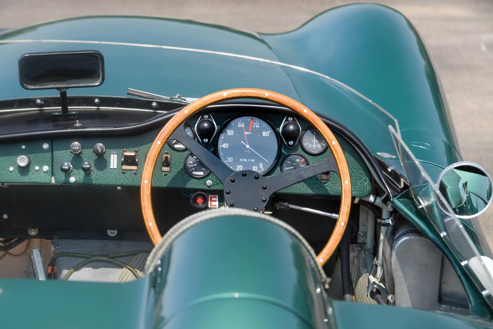 Aston Martin DBR1 dashboard