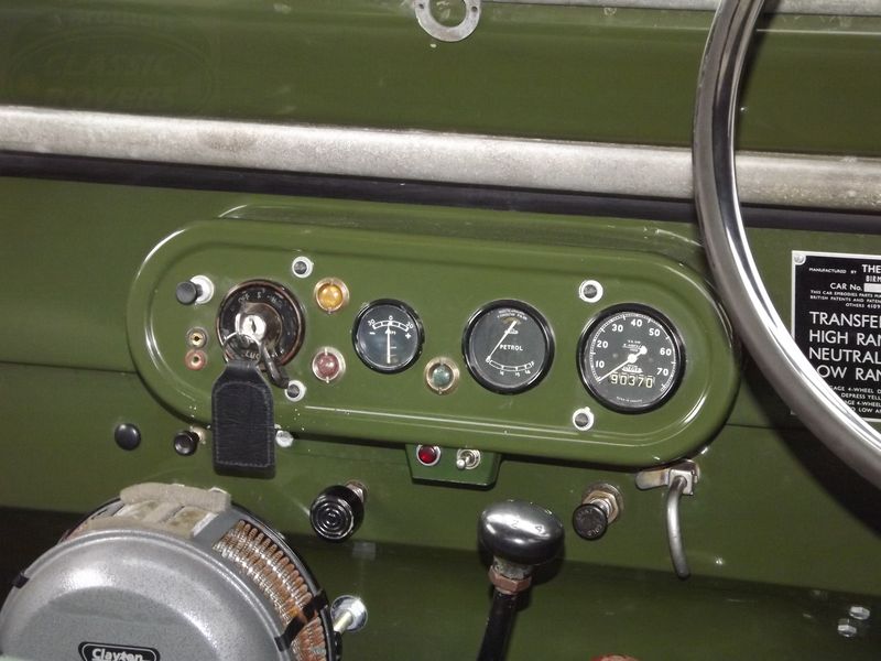 Land Rover Series 1 dashboard